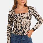 Basic shirt vierkante hals leopard print grijs