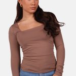 Basic shirt vierkante hals lichtbruin