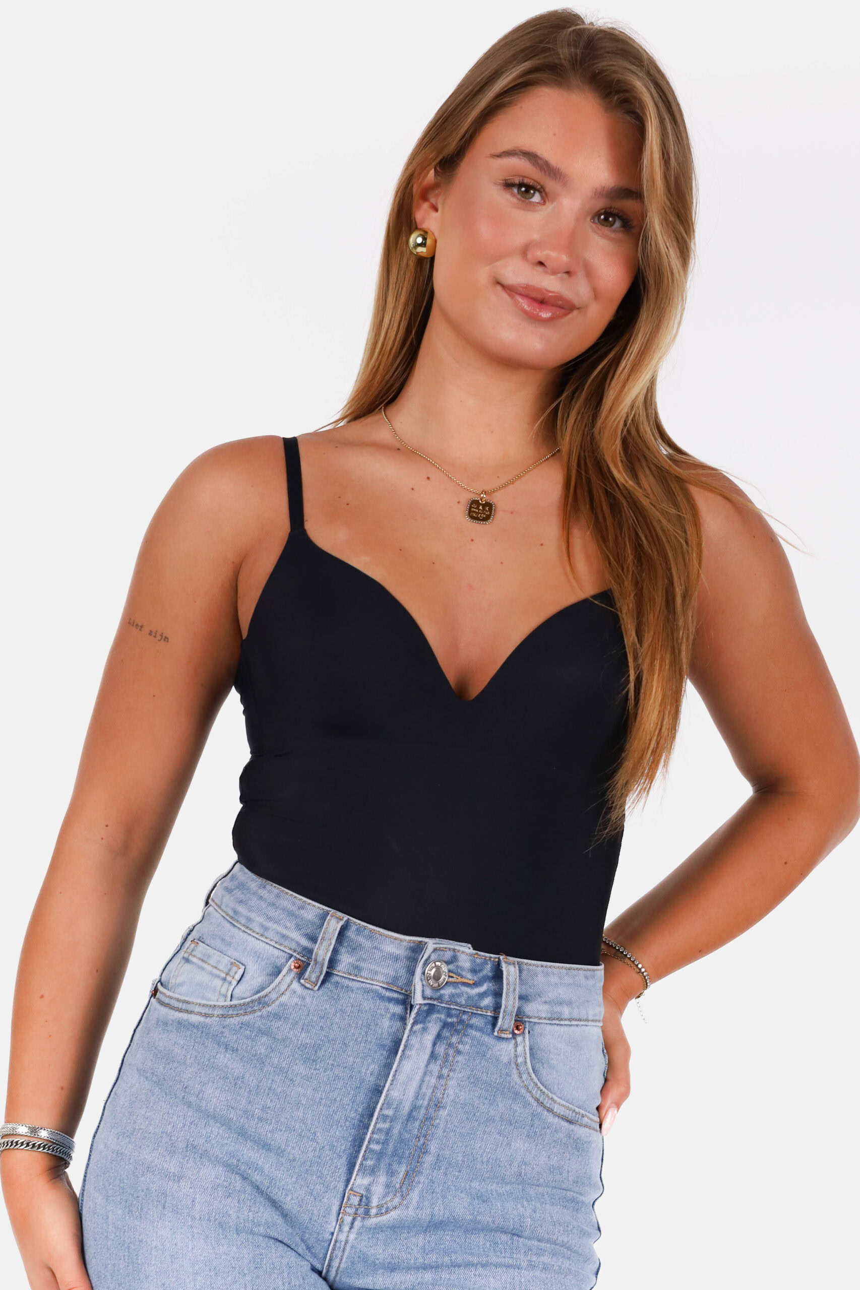 Body met voorgevormde cups zwart