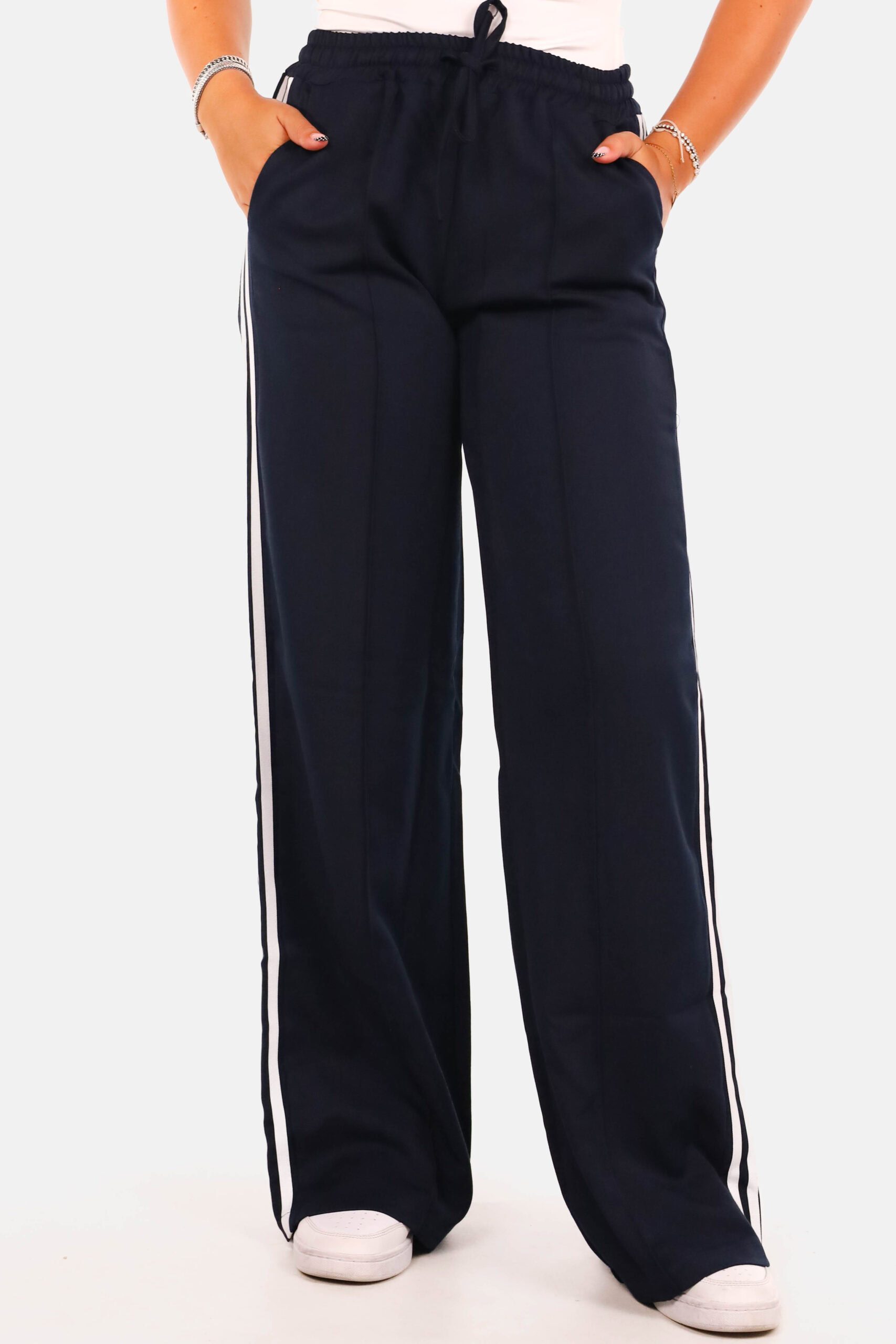 Losvallende pantalon met strepen donkerblauw