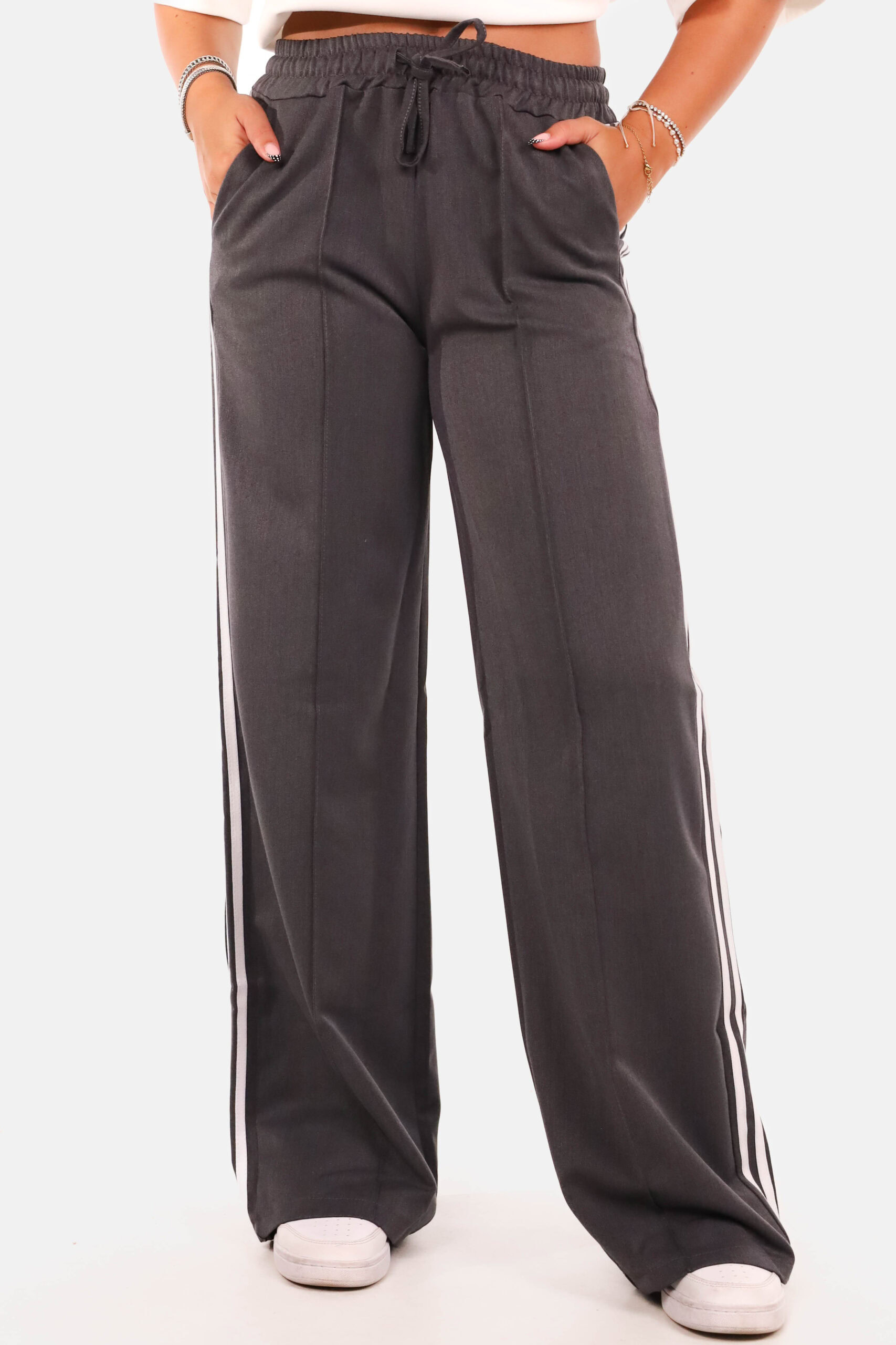 Losvallende pantalon met strepen grijs