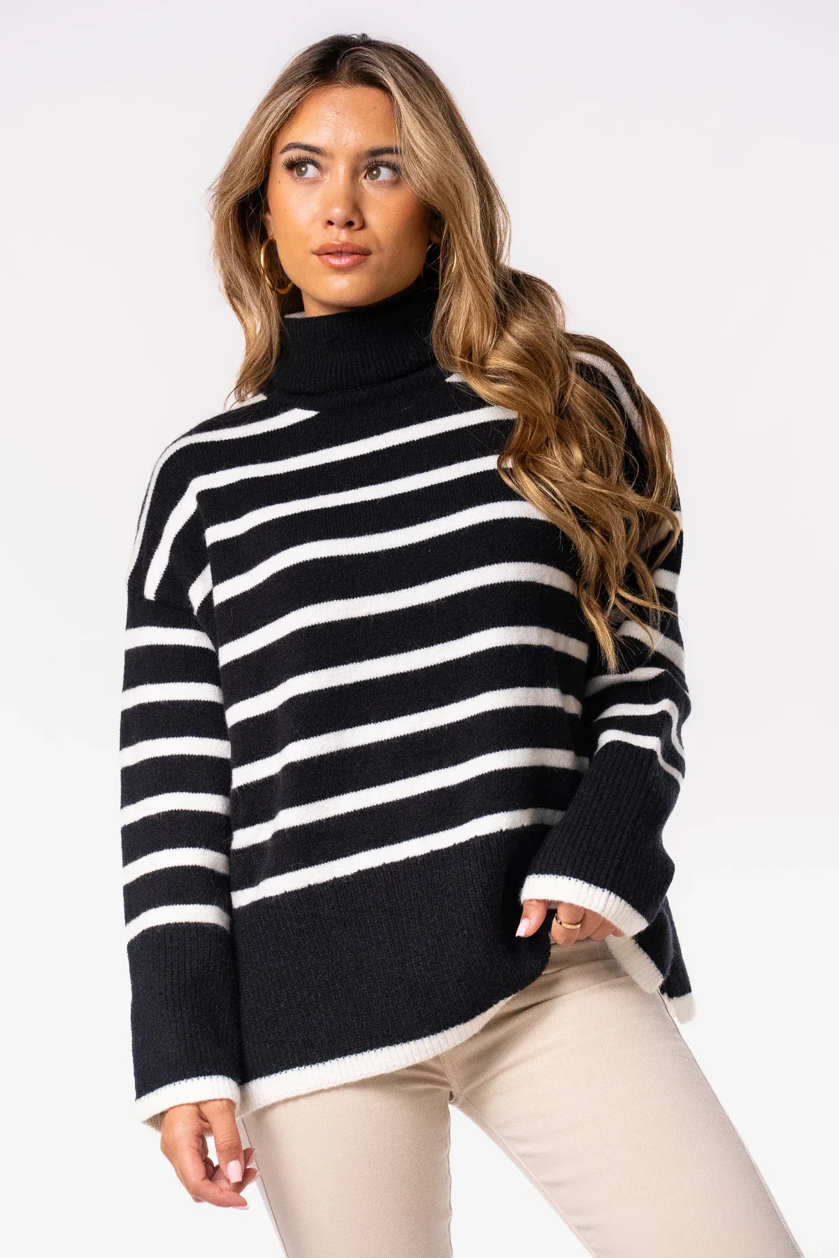 Gebreide coltrui gestreept zwart