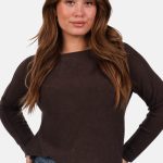 Gebreide trui met boothals bruin