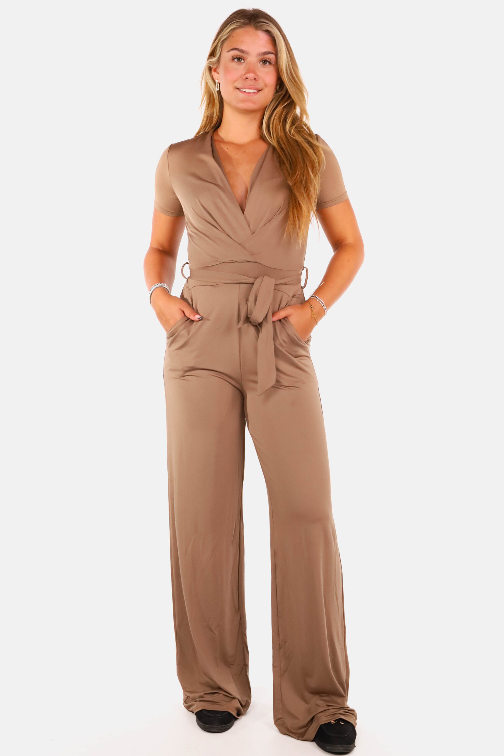 Jumpsuit met strikceintuur camel