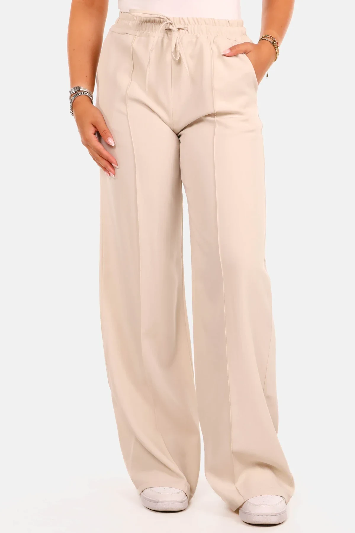 Losvallende pantalon creme