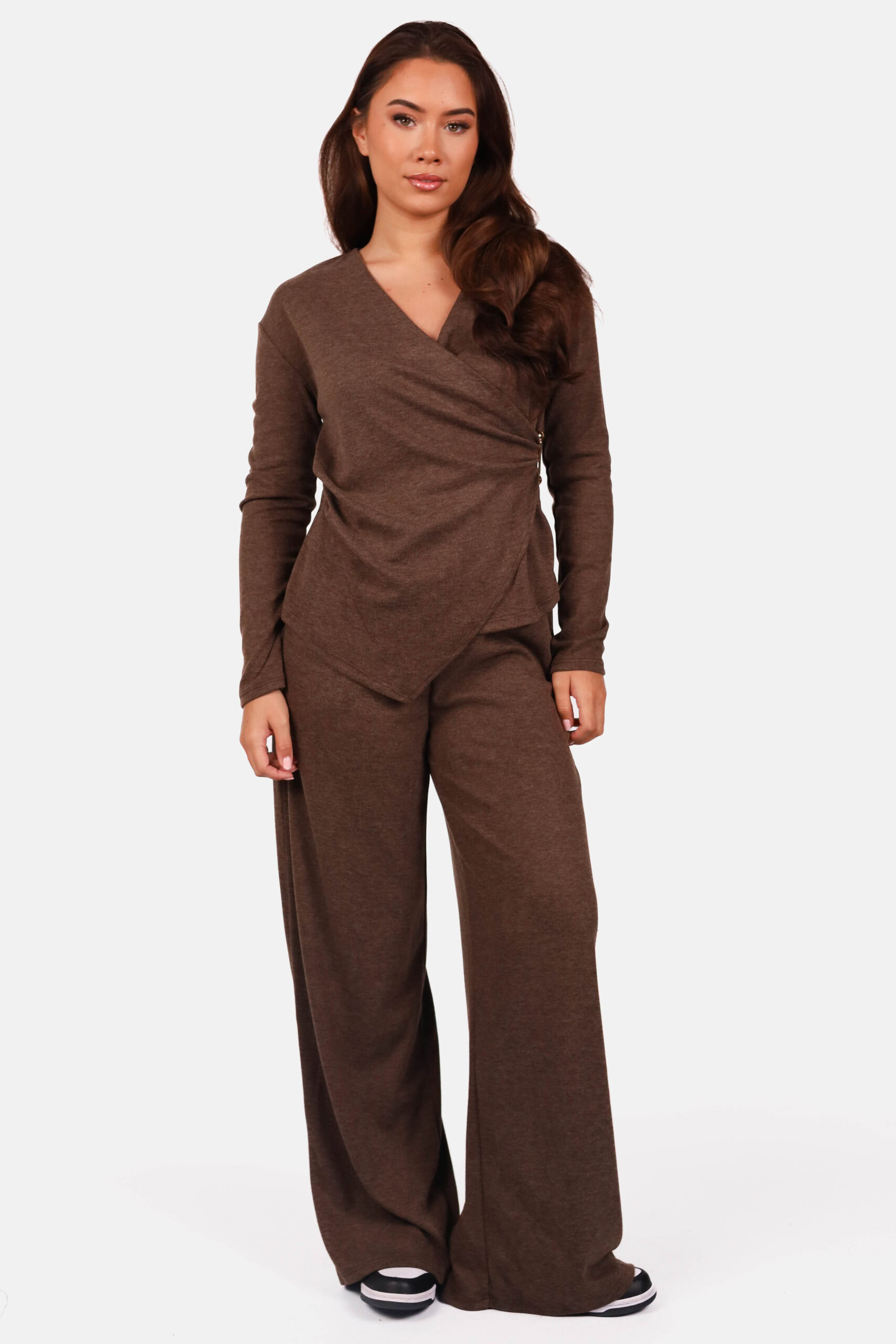 Set met top met sierclip en wide fit broek bruin