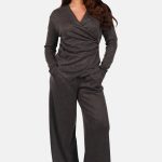 Set met top met sierclip en wide fit broek donkergrijs