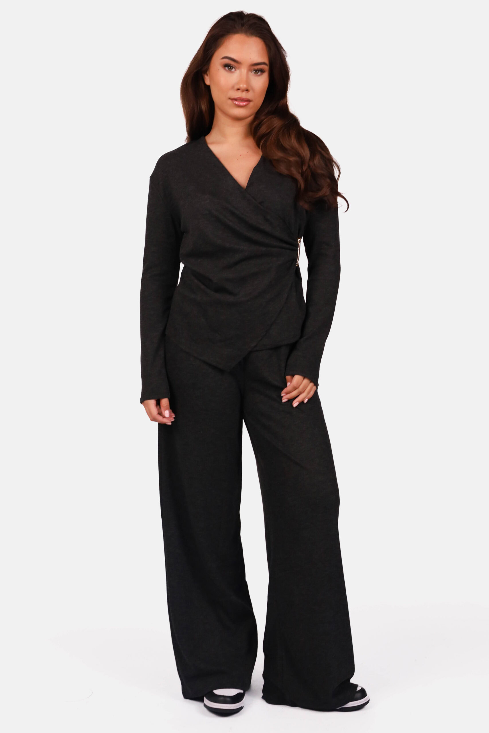 Set met top met sierclip en wide fit broek zwart