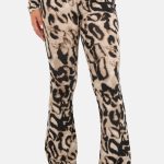 Travel flared pants leopard print grijs