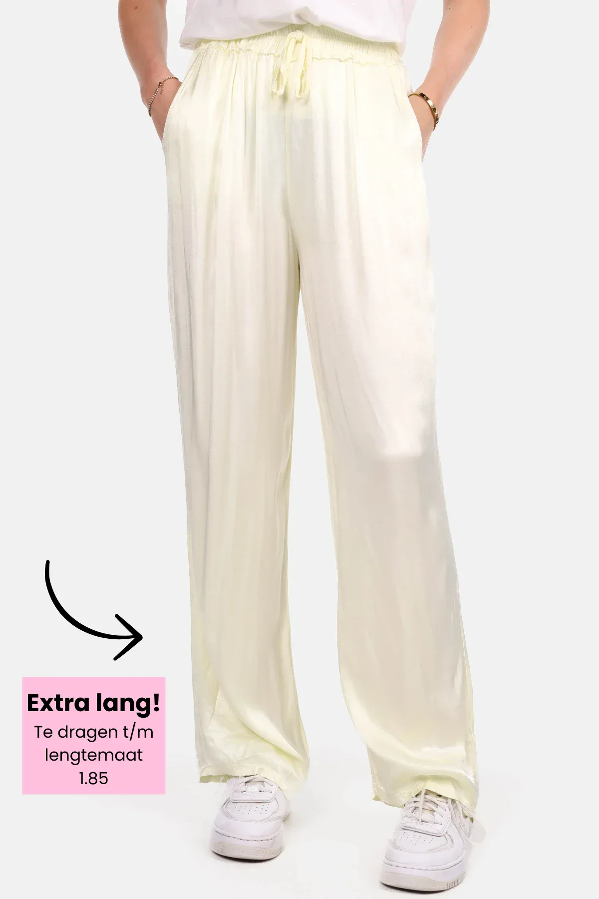 Wide leg broek met glans geel