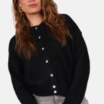 Zacht wolblend vest met knoopsluiting zwart