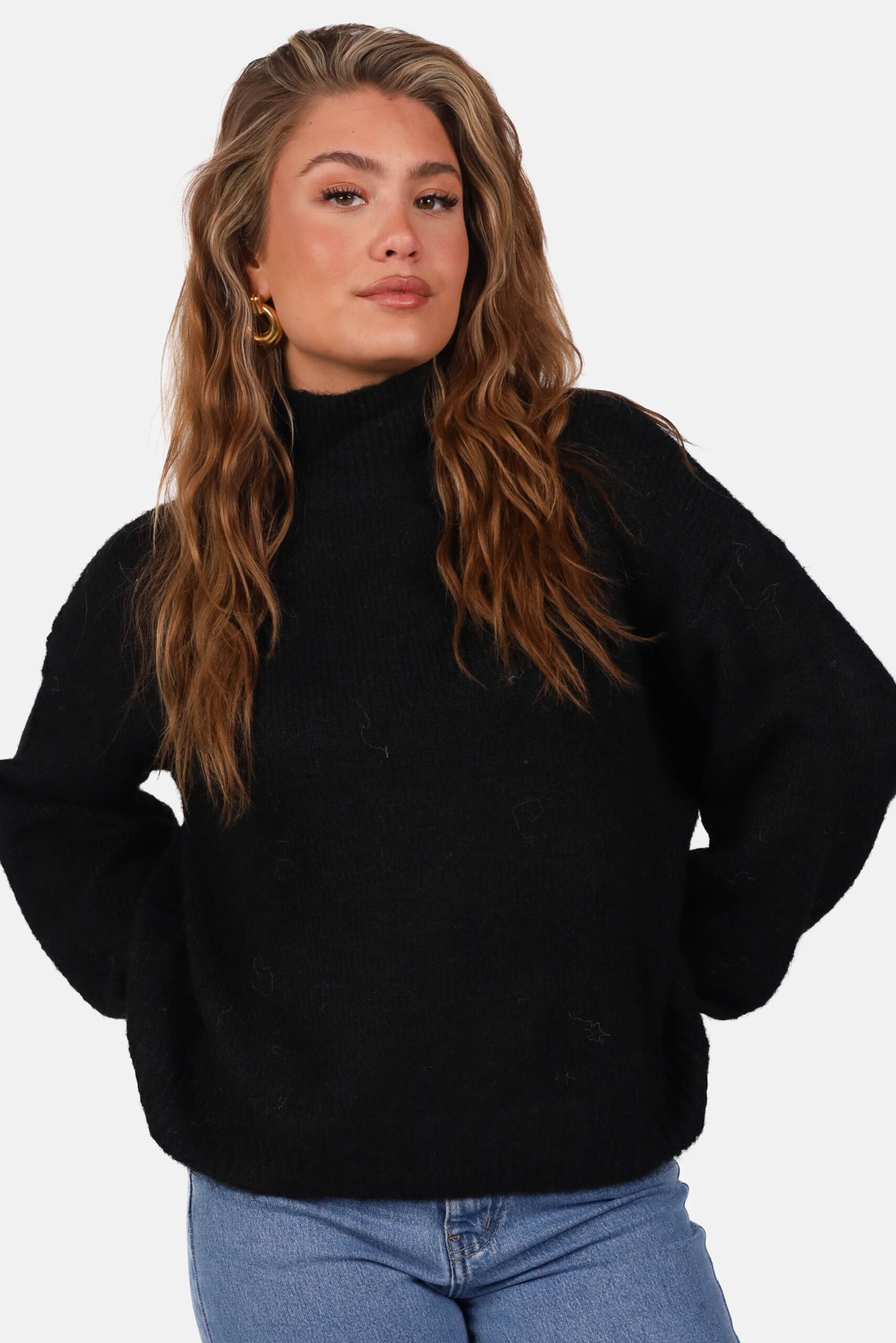 Zachte wolblend trui met opstaande hals zwart